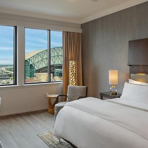 Tradition King Guest Room